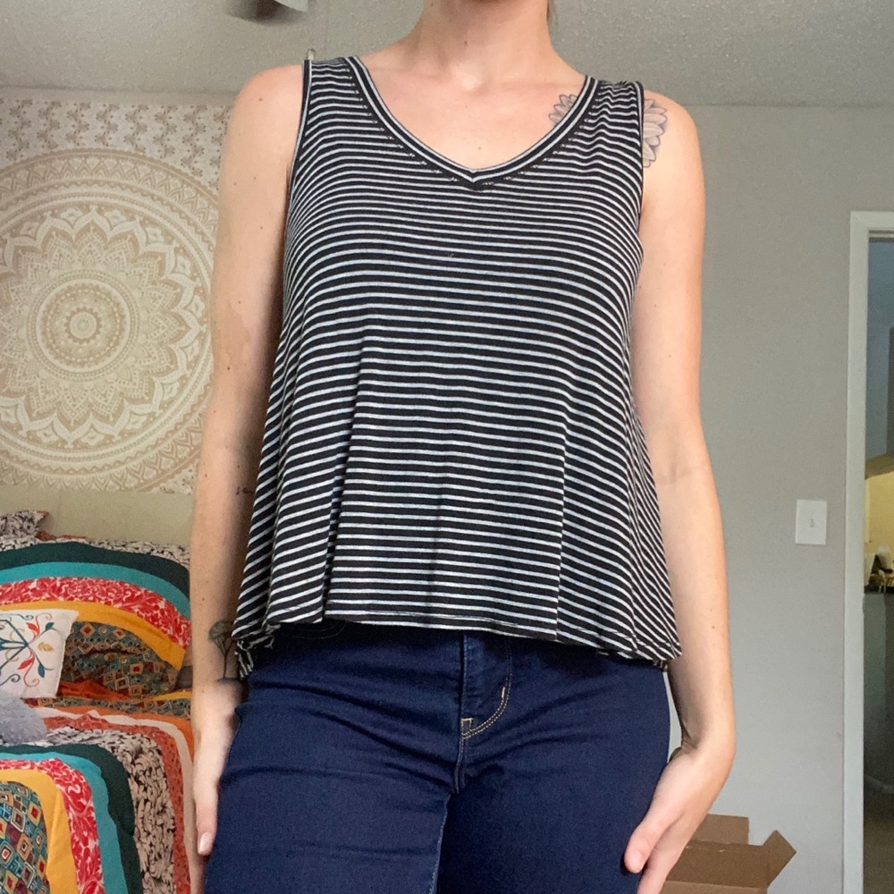 Size M super comfy tank!